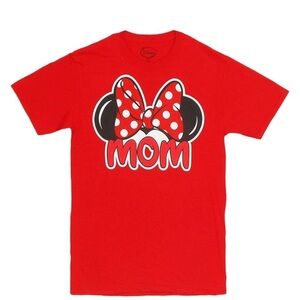 Disney Minnie Mouse Mom Red Short Sleeves T-shirt. New with tags. Size 2X